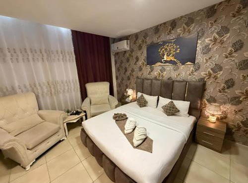 Ryan Hotel Suites