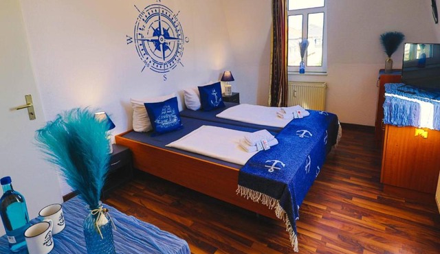 Ryde & Hyde Budget Hotel