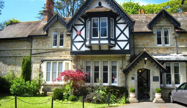 Rylstone Manor