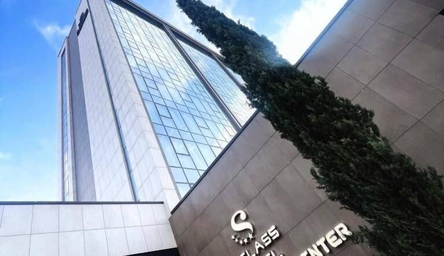 S Class Hotel Convention Center