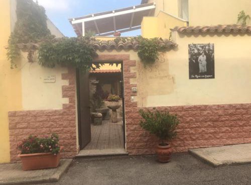 Sa Rosa e su Trapperi