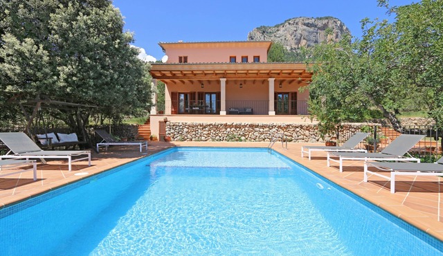 Sa Sort de Can Moix: private swimming pool, tranquility, terraces, internet