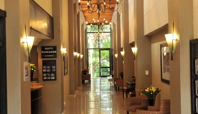 Safari Hotel & Convention Centre