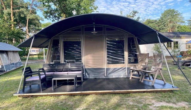 Safari tent 5