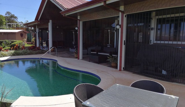 Safe secure Mountain Home w/pool+views