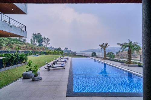 SaffronStays Eldora by the Lake - 5BHK Villa with Pool, Foosball, Cricket & Pet-Friendly