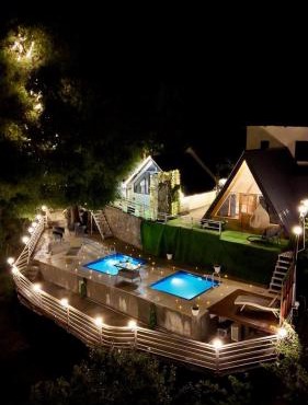 SaffronStays Interstellar