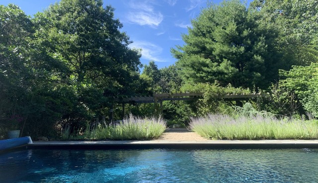 Sag Harbor 1.5 acre CAR and RESIDENT BEACH ACCESS