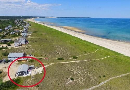 Sagamore Beachfront Cottage Escape