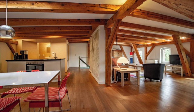 Sailor's deck apartment - Stylish vacation with open kitchen and sea view