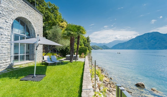 Sala Comacina Villas