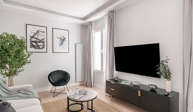 Salamanca VIII Calle Alcántara 2BR 2BH