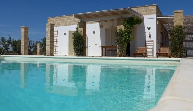 Salento, private Pool Villa, relax, privacy few minutes from Gallipoli's beaches