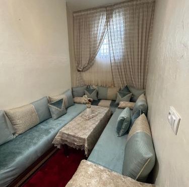 Salon privé avec douche et entrée indépendante Médina de Rabat