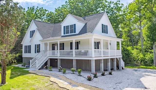 Salt & Cedar House - Large Families, Stone Harbor w/out the pricetag, Game Room