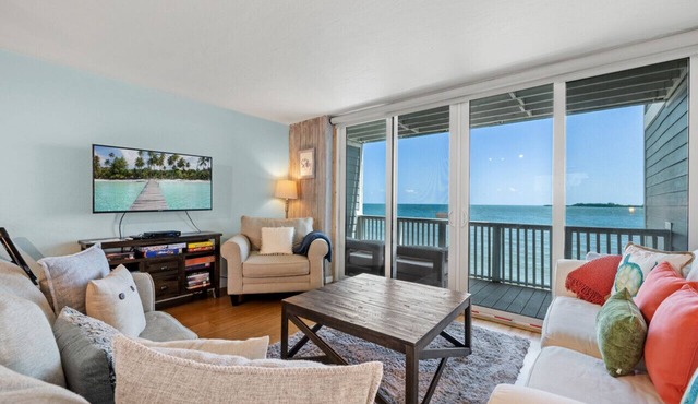 Salt Life #2: Endless Gulf views from this 2 bedroom waterfront townhome