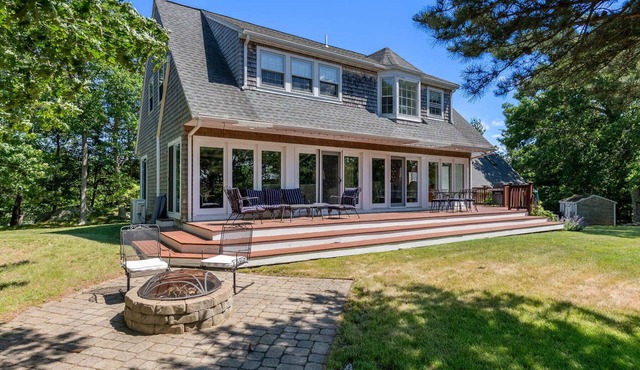 Salt Marsh Cottage: Private Coffins Beach!