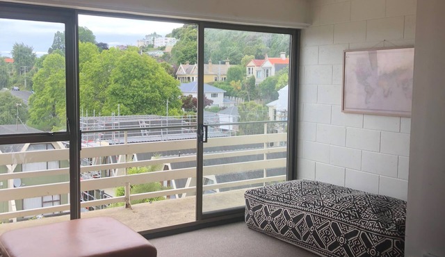 Saltbox | Inner city abode