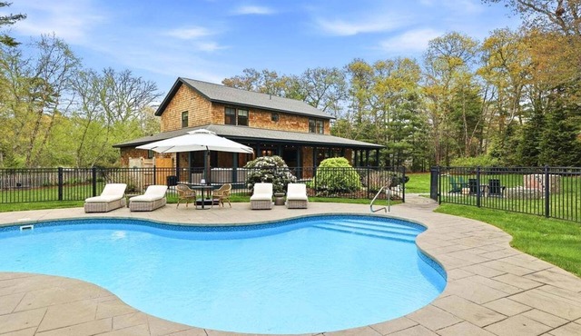 Saltmere House: 009-Cv A Private Retreat in the Heart of Centerville