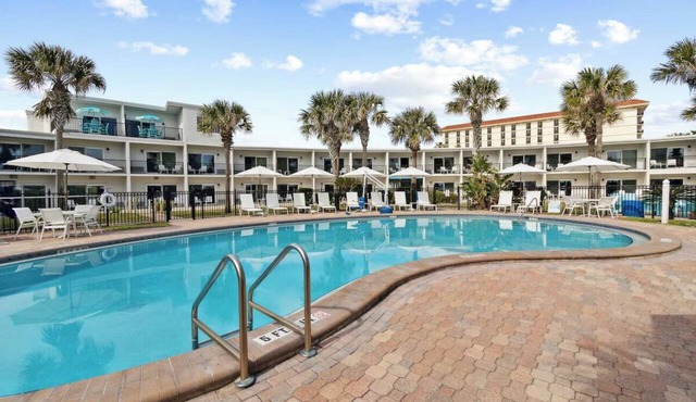 Salty Beachside Haven with Outdoor Swimming Pool and Stunning Ocean Views