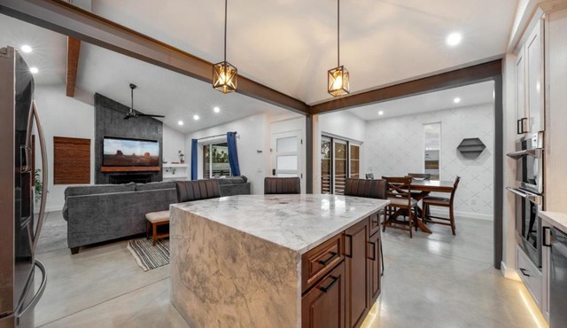 Sam Hughes, 3 BR 2 BA, Outdoor Living, Grill