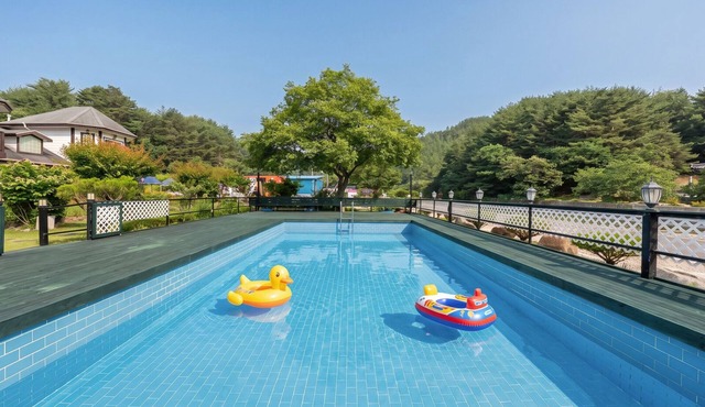 Samcheok Duelkkot Pension