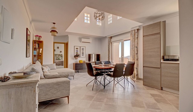 Samuel Penthouse
