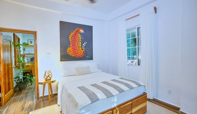 San Ignacio, Belize Junior Suite - Villa Massis with Stylish Comfort in an Elegant, Private Setting