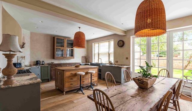 Sanctuary House with Parking | By My Getaways