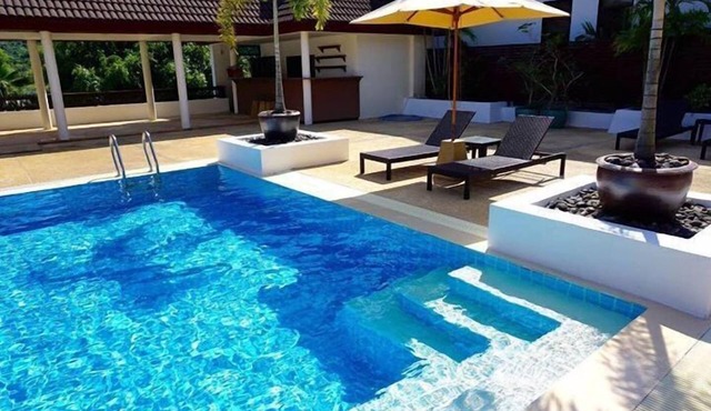 Sand Beach Condo, 3 Minutes Walk To Nai Harn Beach