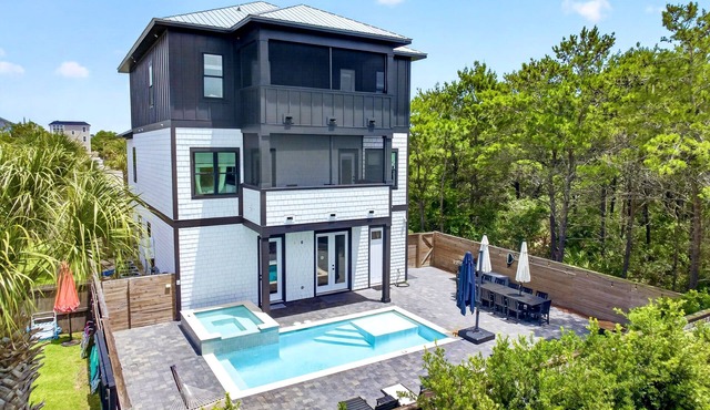 Sandbar: Private beach steps away, Heated pool & hot tub, Golf cart, Game room