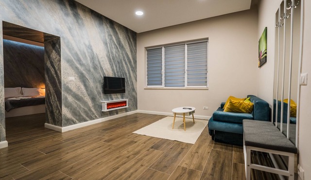Sandor Apartment
