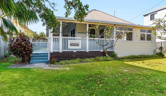 Sandy Cheeks - Charming Beach Cottage - Holiday Yamba
