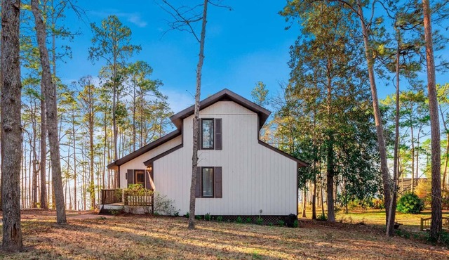 Sandy Rock Point - Waterfront at Lake Sam Rayburn - Sandy Beach