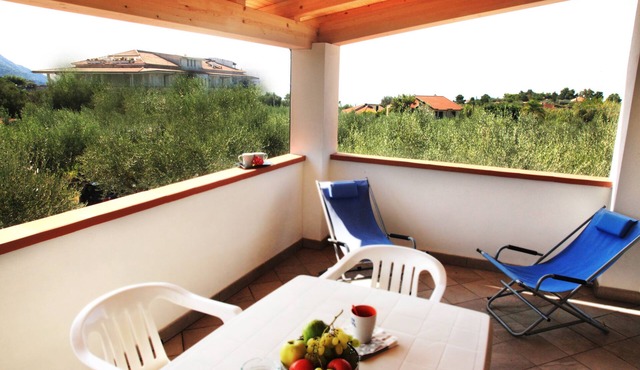 Sangeni home holidays - Apartment n.6, at the first floor with large terrace