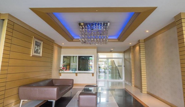 Sansuk Apartment