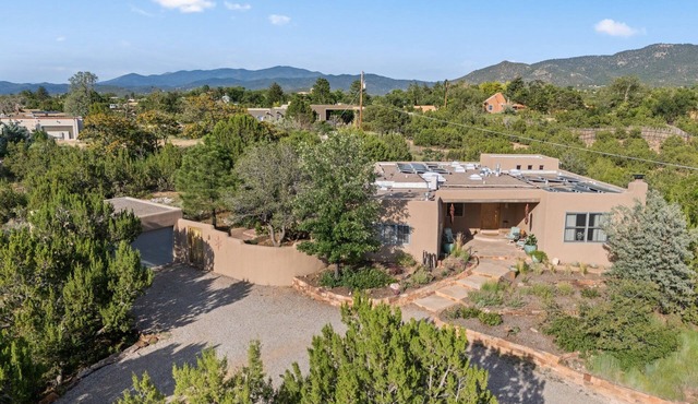 Santa Fe Private Escape - Near Plaza & Railyard