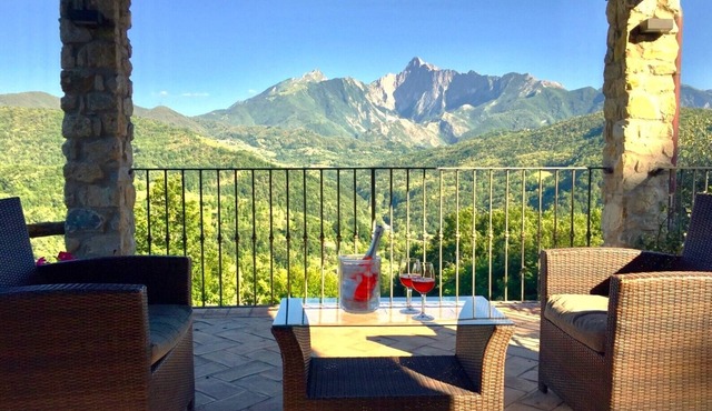 Santa Lucia, unique villa with private pool and unrivalled views