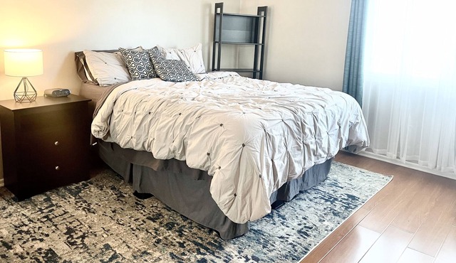 Santa Monica Condo in heart of Sunset Park Neighborhood
