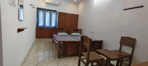 Santha Residency