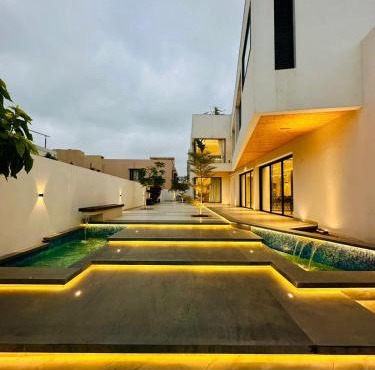 Santorini Blue Escape