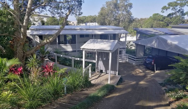 Sapphire Beach - Pet Friendly - Beach 5 Minute Walk