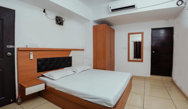 Saras Lodge