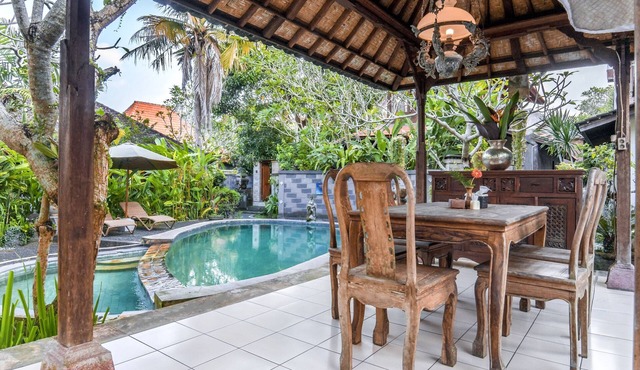 Sari Bamboo Bungalows