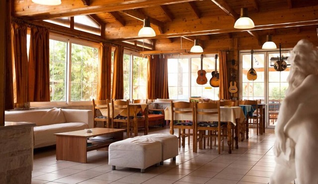 Saron Hotel