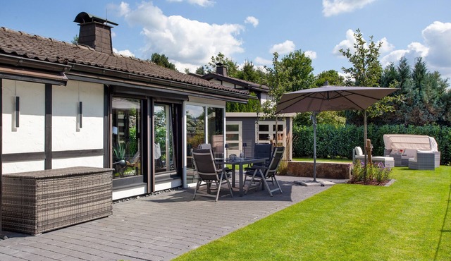 Sauerland Holiday Home at Hennesee with Lake View, Private Terrace and Sauna