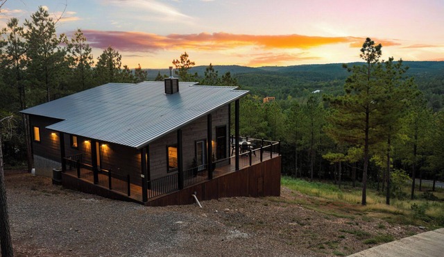 Sauna, Great Views, Large Deck, Pet Friendly, Overwatch