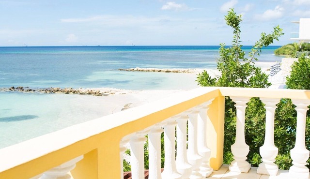Savaneta Beachfront + Private pool Savaneta