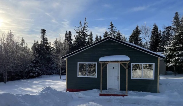 Sawmill Creek Cabin, Caledonia Mountain, Bay of Fundy