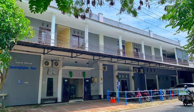 Sawojajar Inn